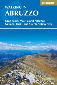 Wandelgids Walking in Abruzzo - Abruzzen | Cicerone